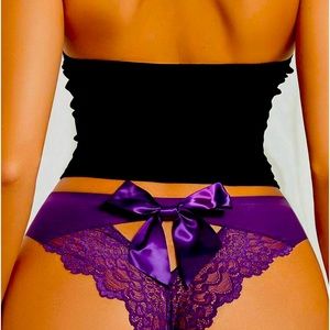 - Contrast Lace Bow panty